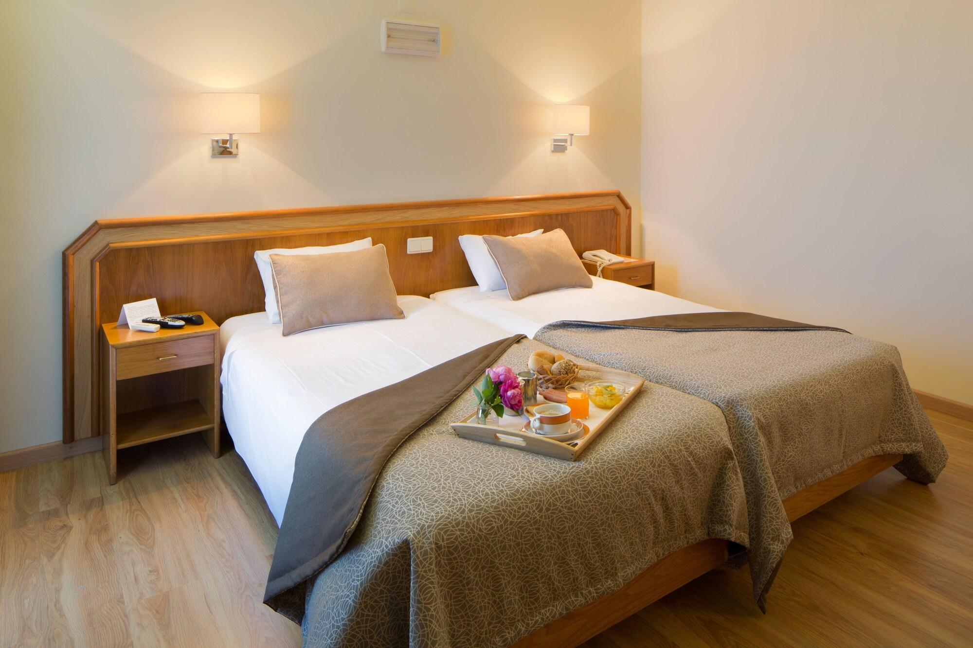 Hotel Sao Jorge Garden Velas Exterior photo