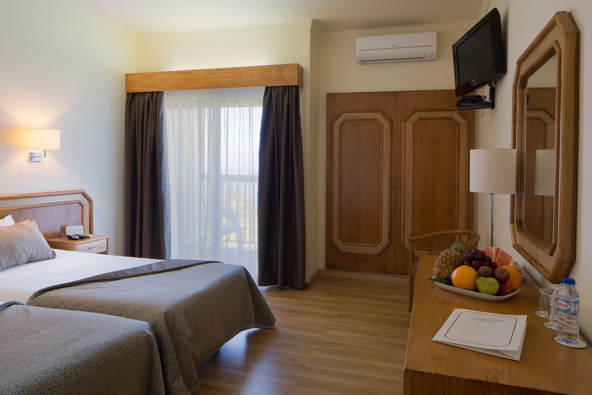 Hotel Sao Jorge Garden Velas Exterior photo